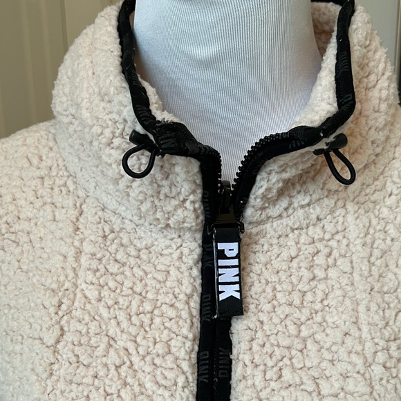 ❤️PINK Victoria’s Secret❤️ Sherpa Quarter Zip - Picture 5 of 11